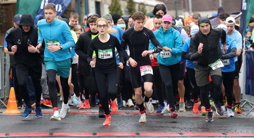 Hannibal Lecter így üldözte Supermant Kaposvár dombja közt - videó