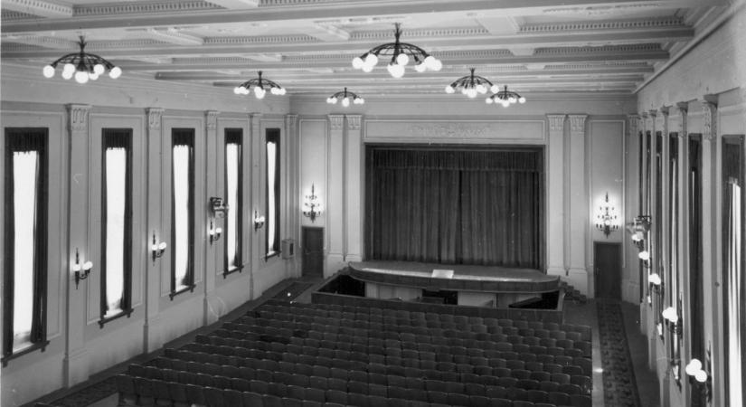 Hetven éve született meg a Bartók Színház szívében a közösségi tér