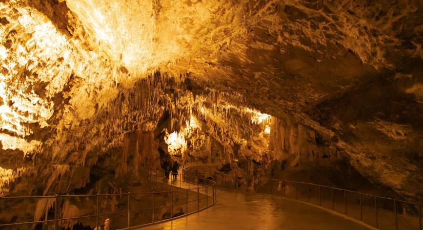 Bezárják Magyarország egyik legszebb látványosságát, ez áll a háttérben