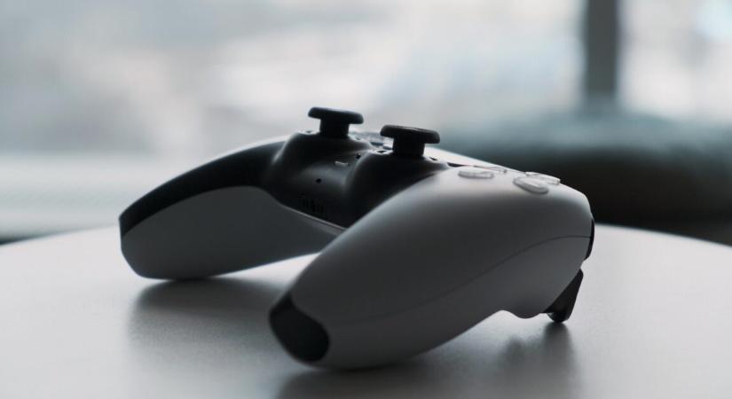 A PlayStation Plus egyik legjobb trilógiája most teljesen ingyen érhető el