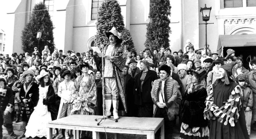 Időutazás a krepp-papír és a neonszínek világába: így mulattunk a legendás 1992-es farsangon