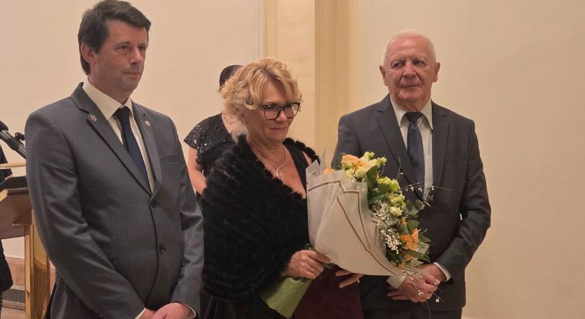 Egy meghatározó női mérnöki életút került reflektorfénybe Tatán a mérnökbálon  Fotók, videó