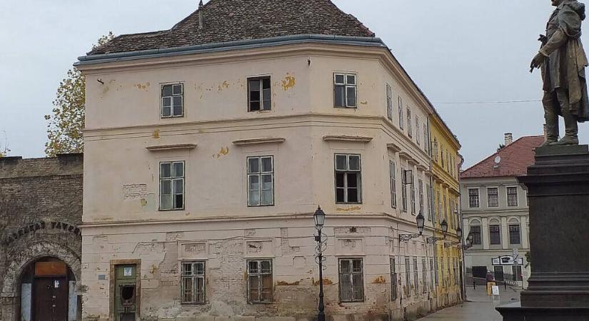 Tervek vannak, pénz nincs, pedig a város egyik ékköve lehetne