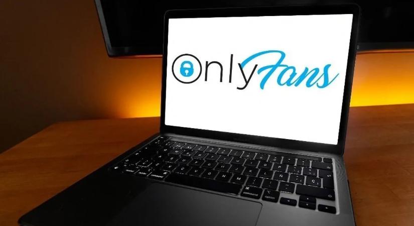 Mocskos pornóoldalakon mutogatta magát a tanárnő