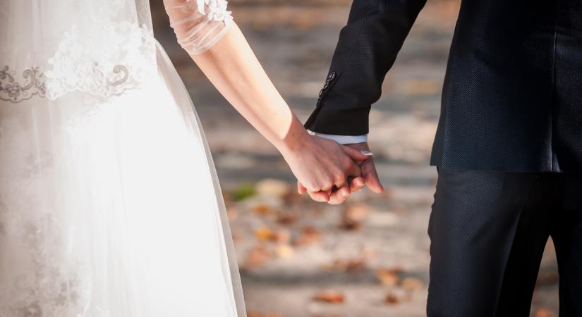 Ön szerint többen házasodnak most, mint 2010-ben, és mennyien válnak?