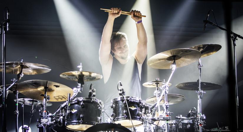 „Nem vagyok sztár, csak egy zenész” – Jankai Valentin útja apja árnyékától az önazonosságig