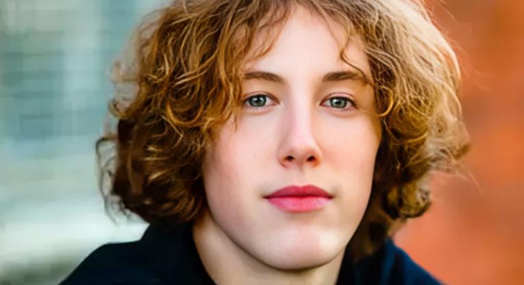 Újabb halálos áldozat a Teslánál – egy 20 éves férfi bennégett a Model Y‑ban