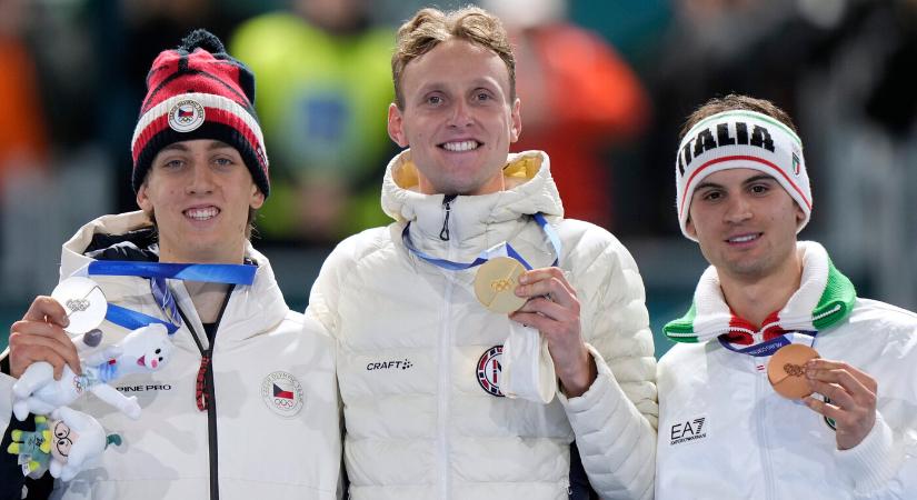 Milánó 2026 – Norvég aranyérem a férfi gyorskorcsolyázók 5000 méteres versenyében