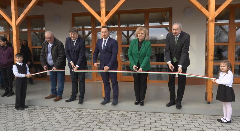 Közösségi teret avattak Csökölyben