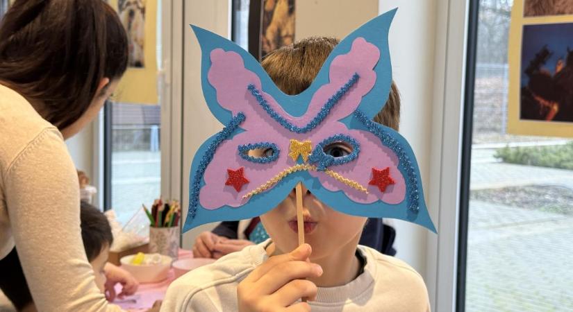 Már közel 900 ezer vendéget fogadott a Sziget-kék az indulása óta, most farsangi vigasságot tartottak a parkban – fotókkal, videóval