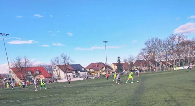 Elképesztő, miért kellett leállítani egy focimeccset Baranyában