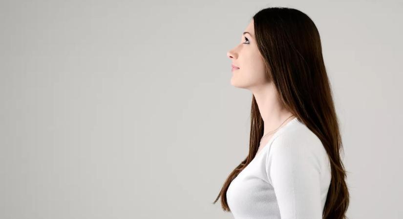 Ez a napi 10 perces szokás csendben rendbe teszi a tartásodat