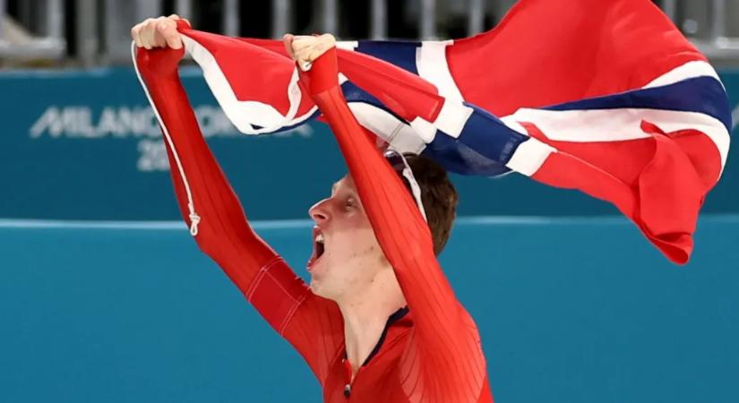 Két hete elsőként ment 6 perc alá 5000 méteren, most olimpiai rekorddal lett bajnok a norvég korcsolyázó