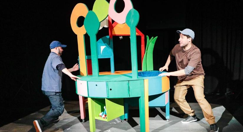 A Villámnyúl füle - jelenetek egy barátságból a Meseboltban