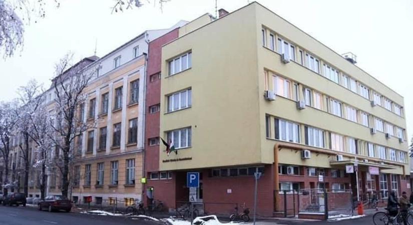 Herczeg Zsolt: a Tisza bezárná a mezőtúri kórházat, amit folyamatosan fejleszt a kormány