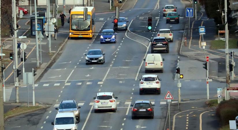 Tippeld meg! A saját autót vagy a tömegközlekedést választják többen az országban?