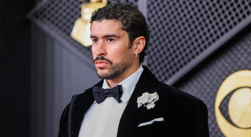 Nem hajlandó angolul énekelni és meghajolni Amerikának: kicsoda Bad Bunny, a 2026-os Super Bowl szupersztárja?