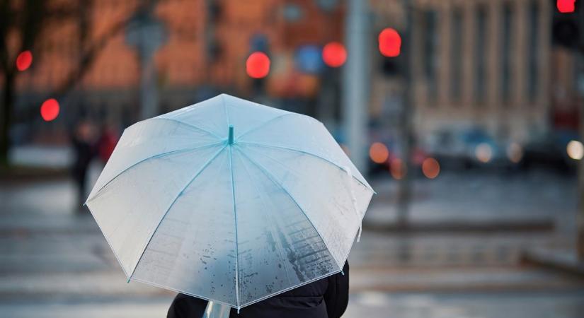 Hétfői időjárás: hűvös, csapadékos