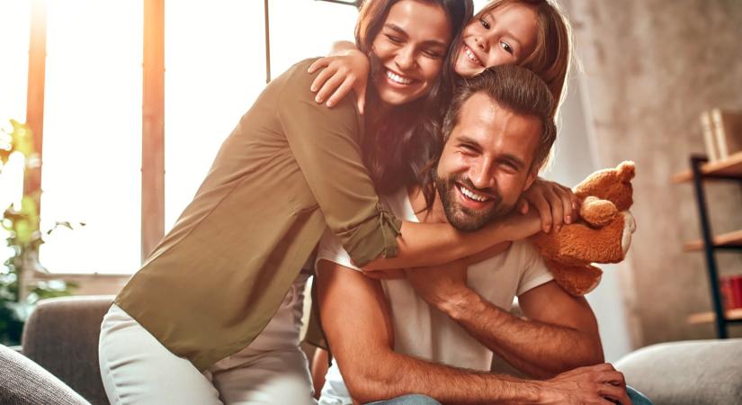 Tíz gyerekből nyolc házasságban születik