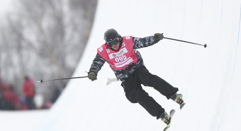 Donald Trump vesztesnek nevezett egy amerikai síelőt, mivel az bírálta az otthoni politikai viszonyokat a téli olimpián