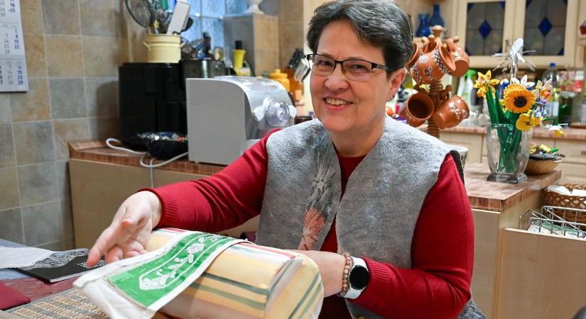 A számok világából kapcsolja ki a nemezelés, csipkekészítés Simon László Györgyné Katit