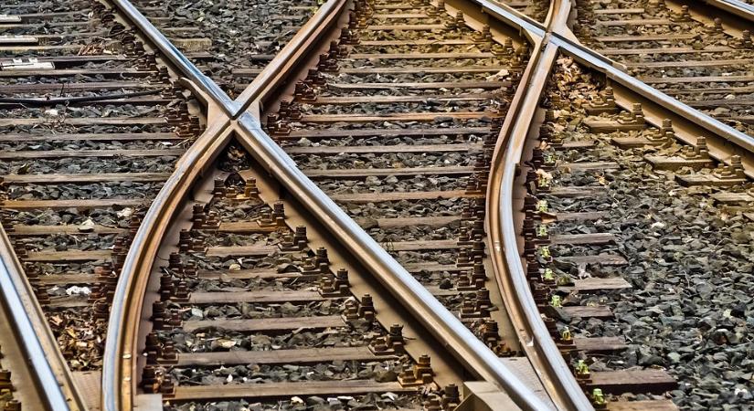 Kivitelezői vasúti pályatesztelés a Budapest-Belgrád vonal hazai szakaszán