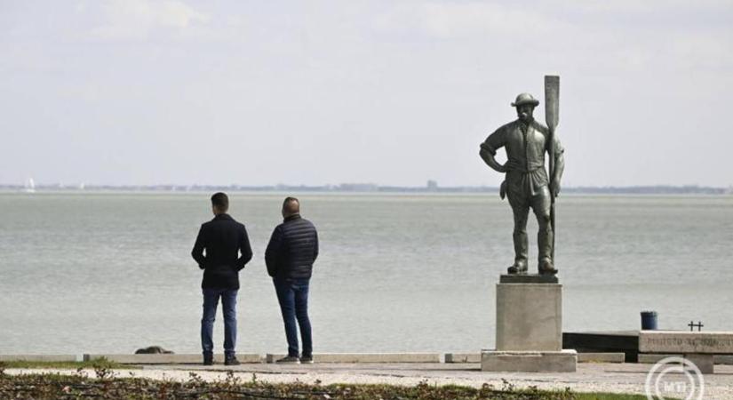 Változékony, az átlagosnál melegebb idő várható a héten is