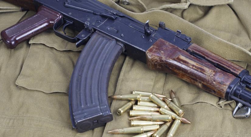 Katolikus papot hurcoltak el a fegyveresek