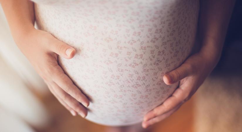 Ennél szebben még nem ábrázolták a szülés alatti tágulást