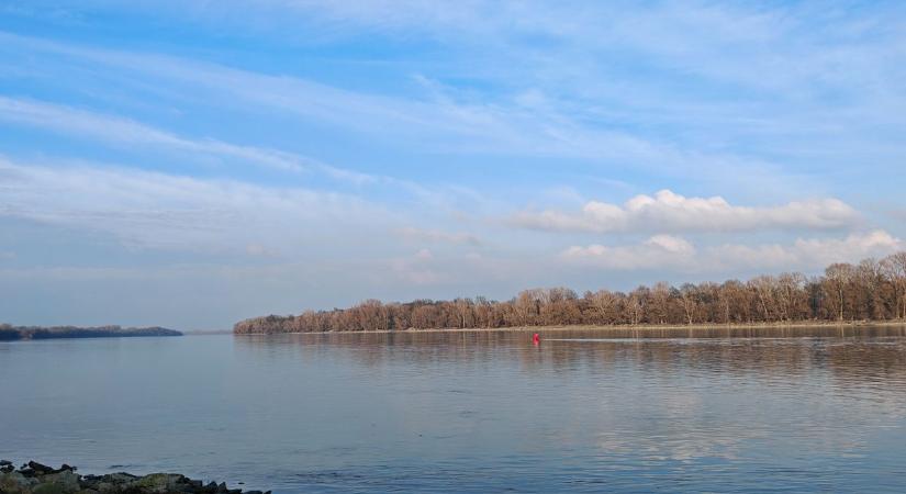 Emelkedik, mégis mínuszban