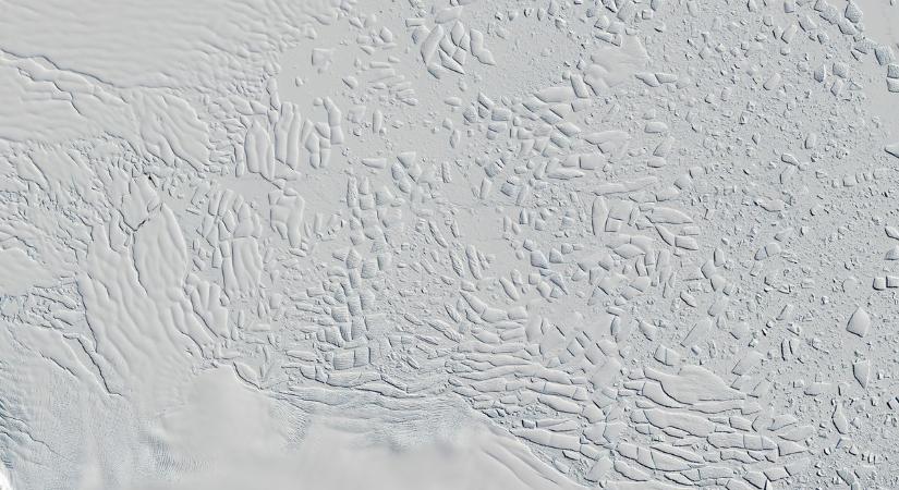 Víz alatti függönnyel akarják lassítani a végítélet-gleccser olvadását