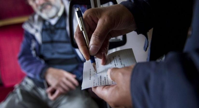 Epilepsziás roham a vonaton: ezt kell tenni rosszullét esetén a MÁV járatain