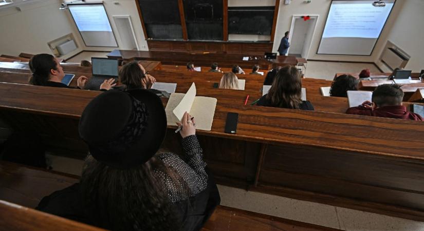 Ellehetetlenített bölcsészképzés, sorvadó természettudományok - így alakítja át a NER a felsőoktatást az ADF szerint