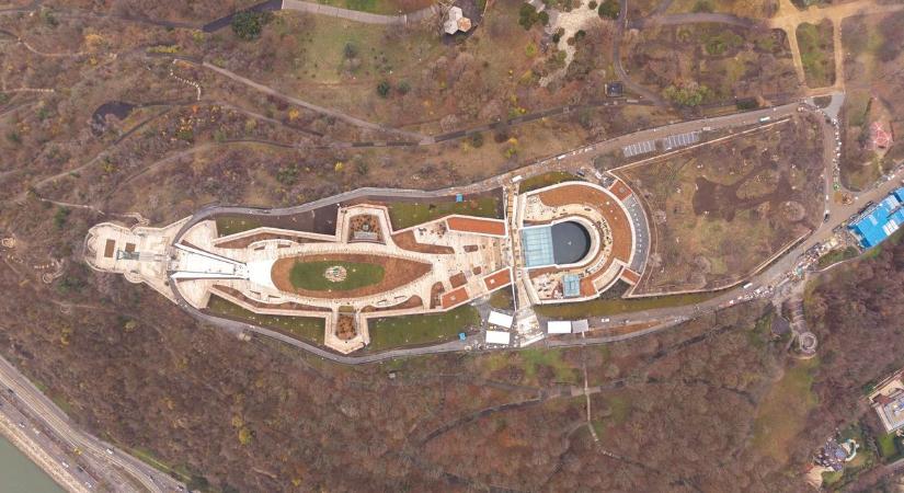 Végre: heteken belül befejeződik Magyarország történelmi építkezése, átadják a Citadellát, rá se lehet ismerni – fotók