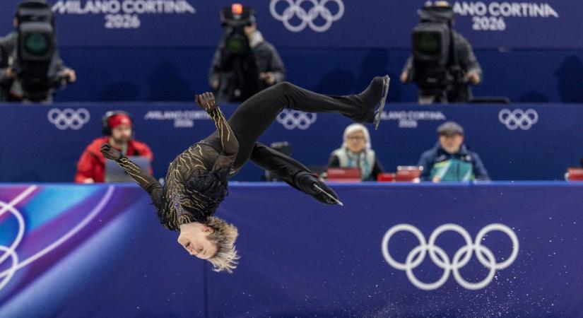 Akkorát szaltózott egy műkorcsolyázó az olimpián, hogy Novak Djokovic is felpattant a székéből