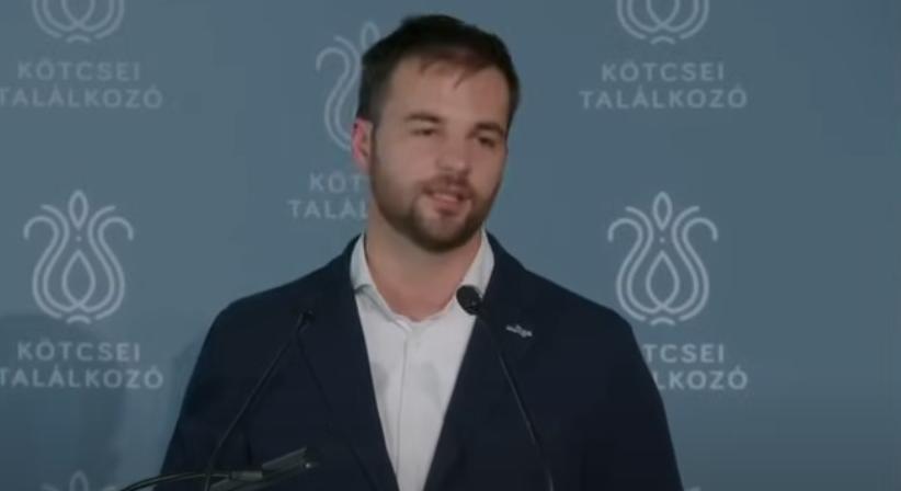 A Házasság első látásra szereplőjével együtt jelent meg egy bálon Kapu Tibor