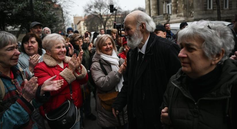 Elkezdődött Iványi Gáborék büntetőperének tárgyalása