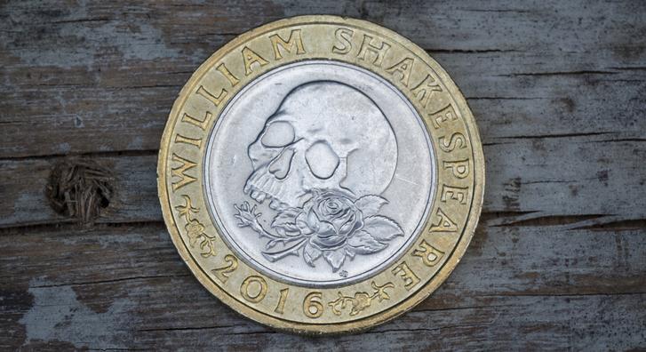 Különös hiba miatt érte sokszorosát egy William Shakespeare-emlékérme