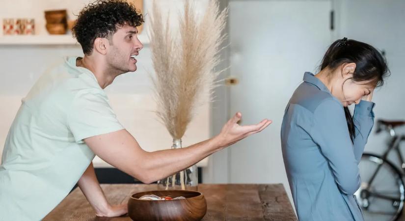 "A barátnőm többször megcsalt, most meg már hozzám sem akar érni!"