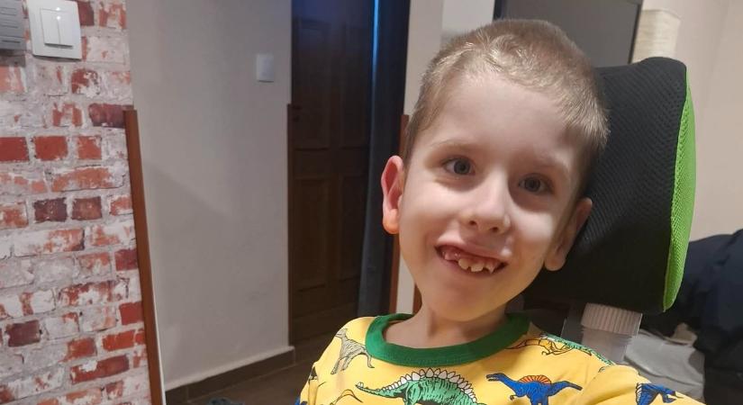 SMA Tomika a fájdalmas operációról: "Boldog vagyok!”