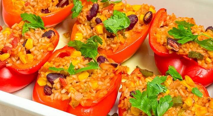 Megúszós vacsora: mexikói töltött paprika babbal és kukoricával