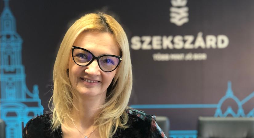 Kubatovéknál jelentkezett be egy paksi igazgatói állásra a bukott szekszárdi alpolgármester, végül Szijjártó miniszterhelyettese vette őt pártfogásba