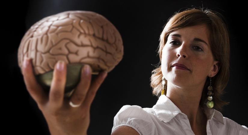 Változtasd meg ezt a beállítást a mobilodban, és két hét alatt 10 évet fiatalodhat az agyad!