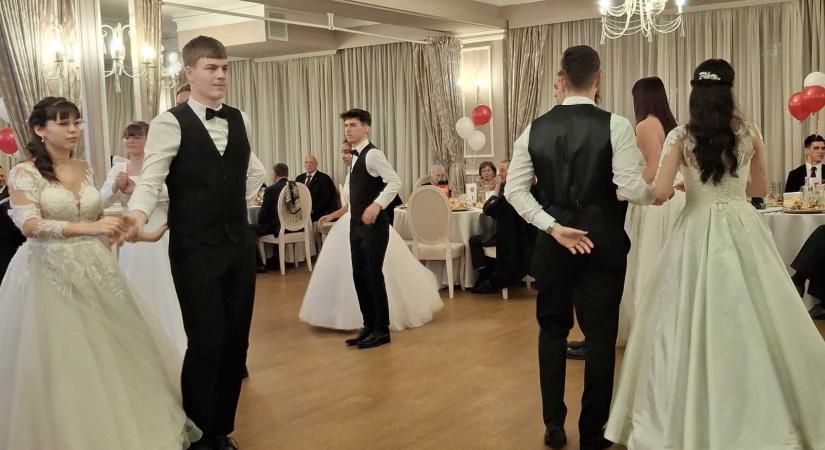 Huszonnyolcadik alkalommal szerveztek Máltai Jótékonysági Bált Nagyenyeden