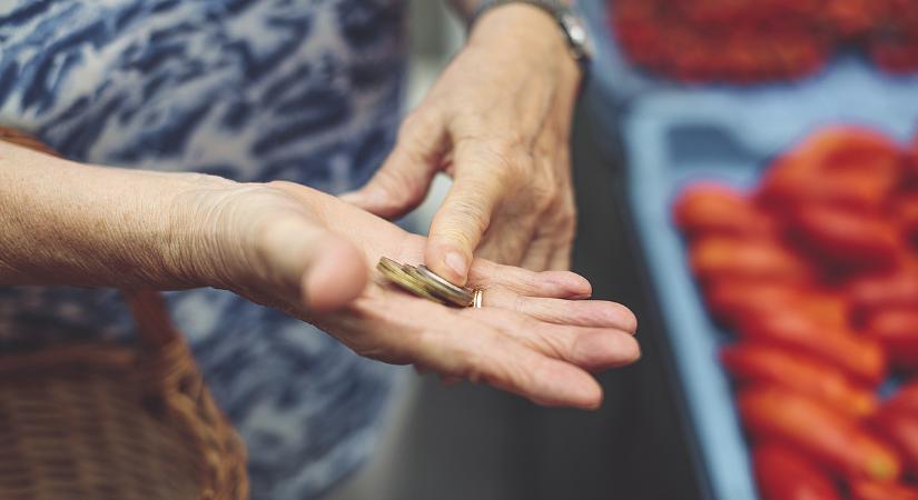 Csaknem egymillió nyugdíjat számolnak újra, jól járhatnak a nők