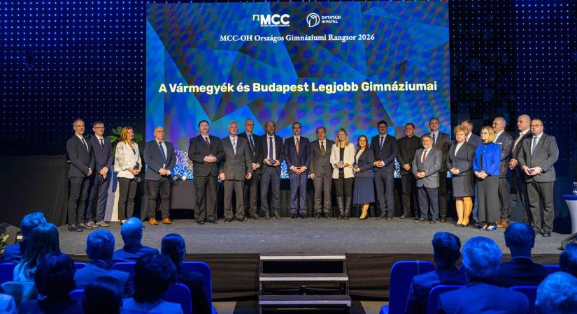 TOP 100 középiskola: a legjobbakat díjazták Budapesten - Vas megye sem maradt ki