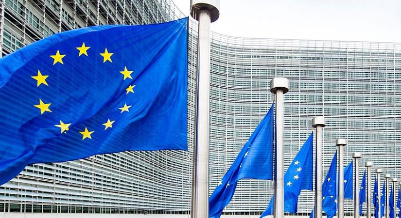 Hackerek törtek be az Európai Unió mobilokat kezelő rendszerébe