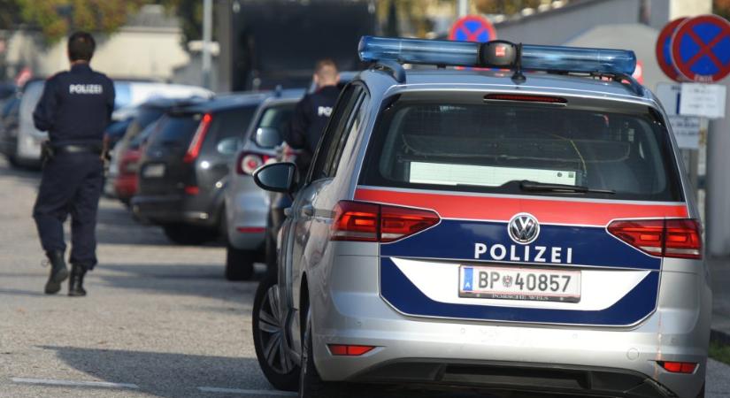 Holtan találtak egy 19 éves magyar nőt ausztriai lakásában, majd az apját is a saját otthonában