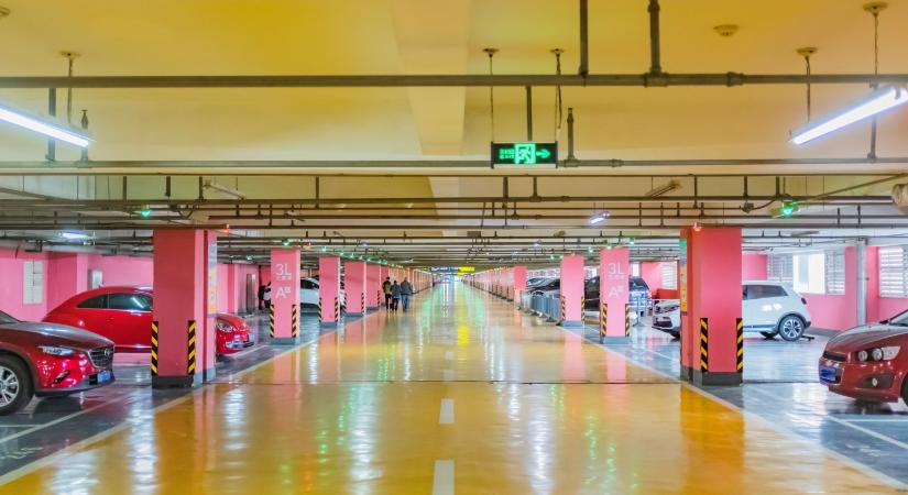 MI-alapú parkolást fejleszt egy magyar cég, ezt tudja