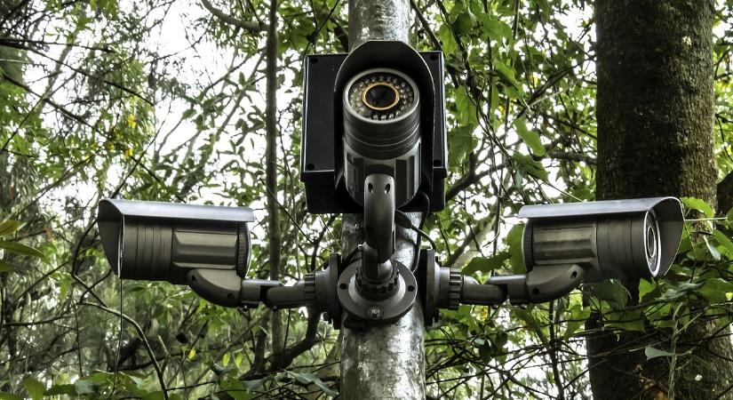 Lesben állnak a kamerák, sok magyar autós járhat pórul a szomszédban